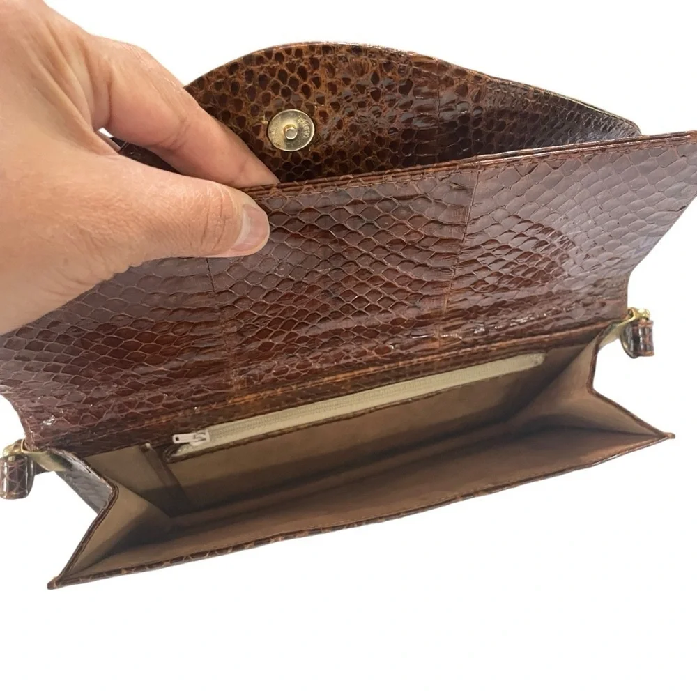 Vintage Brown Snakeskin Envelope Shoulder Bag Crossbody Purse 10”L x 6.5”W x 4”D
